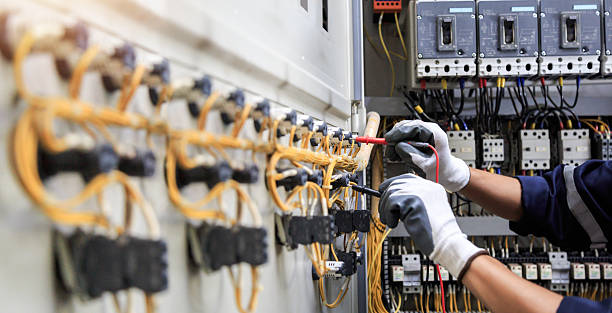 Professional Electrician technician working in Cheswick, PA